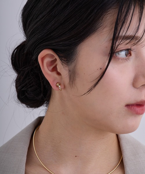 CALIN STANDARD(カリンスタンダード)の「◆金属アレルギー対応◆◆made in japan◆【痛くない】【落ちにくい】【片手で簡単】ツイストキュービックジルコニア マグネットイヤリング(イヤリング・レディース・ゴールド/シルバー・FREE)」の3枚目の写真