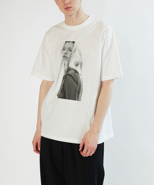 BIOTOP 【Kate Moss by David Sims】 Tシャツ Kate Moss by David Sims Photo T-shirts 24SS | TOPICS | BIOTOP
