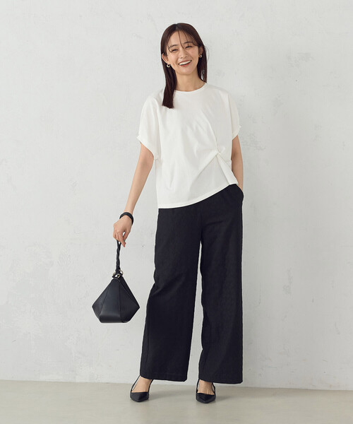 COMME CA ISM(コムサイズム)の「エンブロイダリーレース ワイドパンツ(その他パンツ・レディース・ブラック・LARGE/MEDIUM)」の3枚目の写真