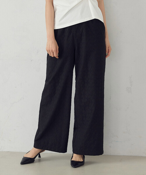 COMME CA ISM(コムサイズム)の「エンブロイダリーレース ワイドパンツ(その他パンツ・レディース・ブラック・LARGE/MEDIUM)」の5枚目の写真