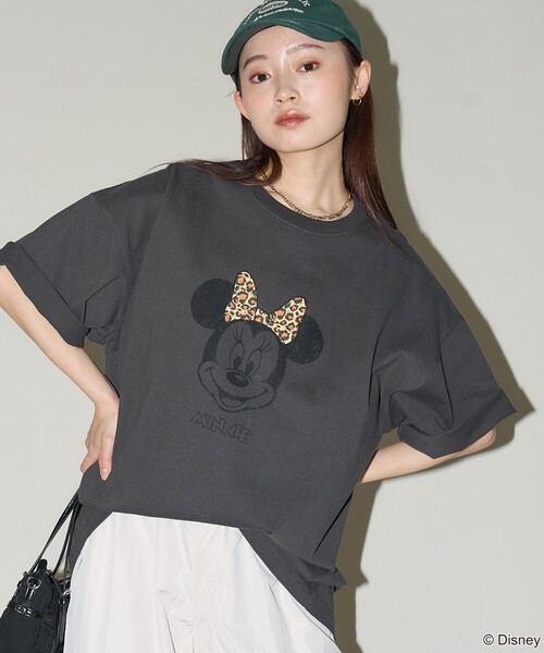 Disney（ディズニー）の「PUBLUX/パブリュクス 別注 MINNIE FACEプリントTシャツ(限定展開)（Tシャツ/カットソー・メンズ・ピンク/ブラック/ホワイト・SMALL/LARGE/MEDIUM）」の9枚目の写真