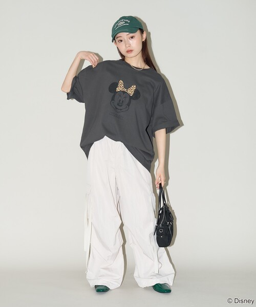 Disney（ディズニー）の「PUBLUX/パブリュクス 別注 MINNIE FACEプリントTシャツ(限定展開)（Tシャツ/カットソー・メンズ・ピンク/ブラック/ホワイト・SMALL/LARGE/MEDIUM）」の12枚目の写真