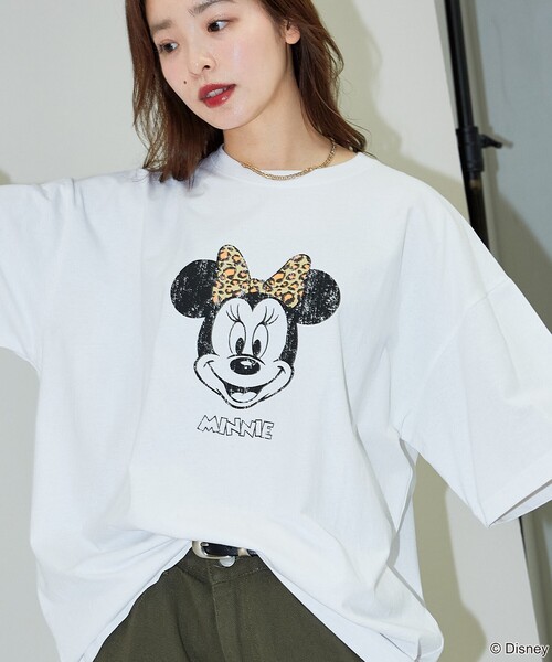 Disney（ディズニー）の「PUBLUX/パブリュクス 別注 MINNIE FACEプリントTシャツ(限定展開)（Tシャツ/カットソー・メンズ・ピンク/ブラック/ホワイト・SMALL/LARGE/MEDIUM）」の16枚目の写真
