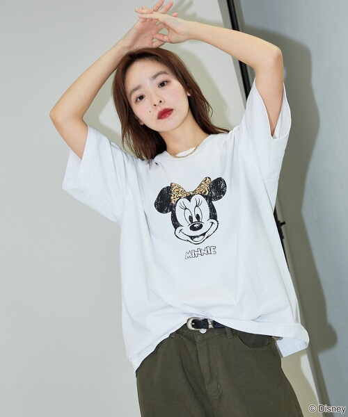 Disney（ディズニー）の「PUBLUX/パブリュクス 別注 MINNIE FACEプリントTシャツ(限定展開)（Tシャツ/カットソー・メンズ・ピンク/ブラック/ホワイト・SMALL/LARGE/MEDIUM）」の17枚目の写真