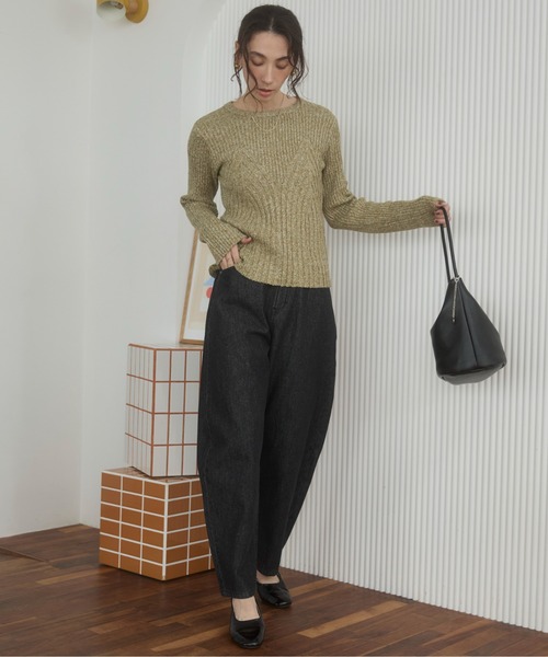 ANGIE（アンジー）の「カーブ デニムパンツ《詳細動画あり》（デニムパンツ・レディース・ブラック/ブルー/ネイビー・SMALL/MEDIUM/LARGE）」の2枚目の写真