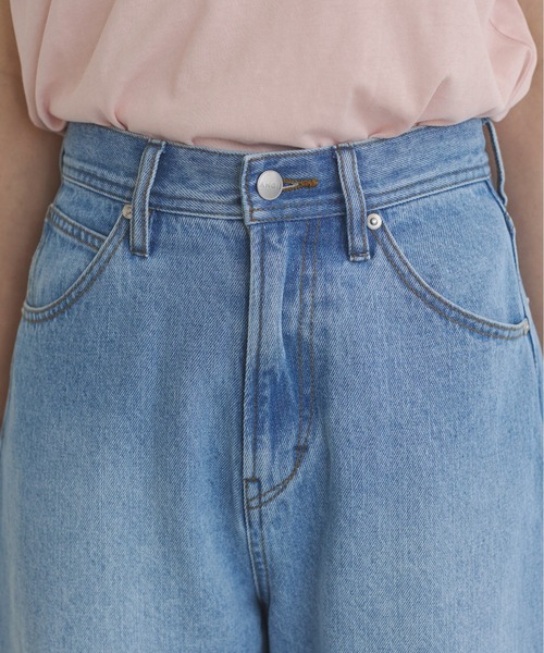 ANGIE（アンジー）の「カーブ デニムパンツ《詳細動画あり》（デニムパンツ・レディース・ブラック/ブルー/ネイビー・SMALL/MEDIUM/LARGE）」の15枚目の写真