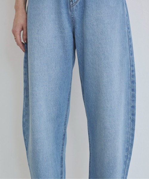 ANGIE（アンジー）の「カーブ デニムパンツ《詳細動画あり》（デニムパンツ・レディース・ブラック/ブルー/ネイビー・SMALL/MEDIUM/LARGE）」の17枚目の写真