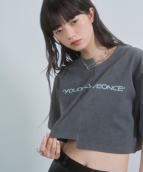 VIOLETTA（ヴィオレッタ）の「ピグメント加工風クロップドTシャツ（Tシャツ/カットソー・レディース・ホワイト/ライトブルー/グレー・FREE）」の13枚目の写真