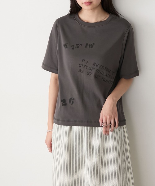 forksy.(フォルクシー)の「【forksy.】ステンシルデザイン グラフィックプリント 半袖Tシャツ(Tシャツ/カットソー・レディース・チャコール/ベージュ/オフホワイト・FREE)」の15枚目の写真