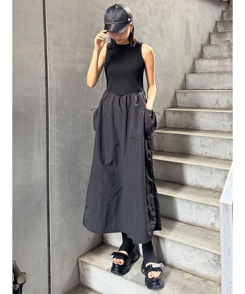 MURUA（ムルーア）の「ニットドッキングワンピース（ワンピース・レディース・ブラック/カーキ・FREE）」の10枚目の写真