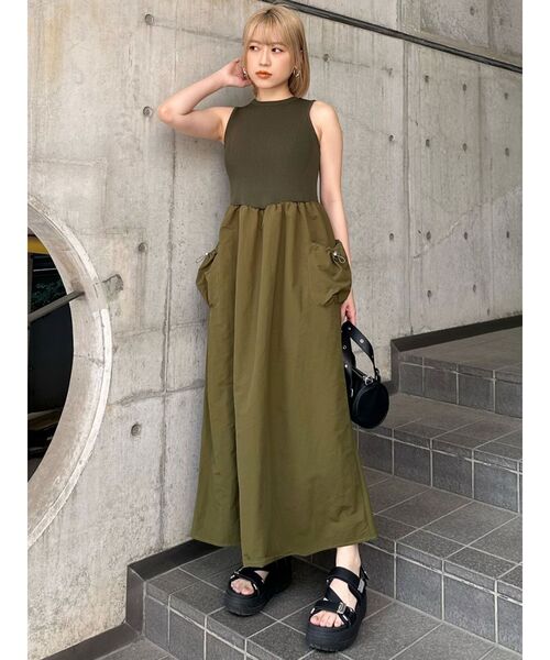 MURUA（ムルーア）の「ニットドッキングワンピース（ワンピース・レディース・ブラック/カーキ・FREE）」の15枚目の写真