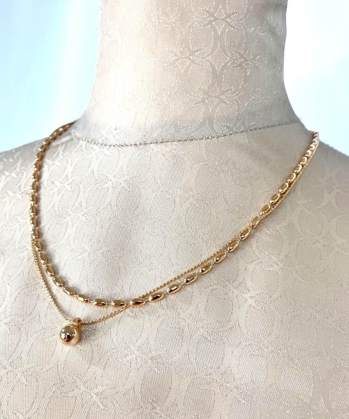 Q（キュー）の「金属ボール２連ネックレス（ネックレス・レディース・ゴールド・ONE SIZE）」の3枚目の写真