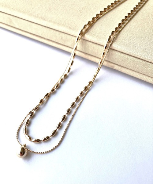 Q（キュー）の「金属ボール２連ネックレス（ネックレス・レディース・ゴールド・ONE SIZE）」の6枚目の写真