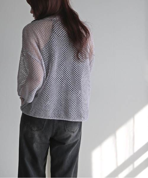 COURO(コウロ)の「スパンコールメッシュ編みシアーニットトップス(ニット/セーター・レディース・ベージュ/ブラック/ライトグレー・M)」の9枚目の写真
