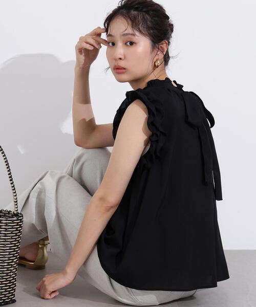 N.(N. Natural Beauty Basic)(エヌエヌナチュラルビューティーベーシック)の「フリルスリーブバックリボンブラウス(シャツ/ブラウス・レディース・ブラック/ブルー/ラベンダー・MEDIUM)」の2枚目の写真