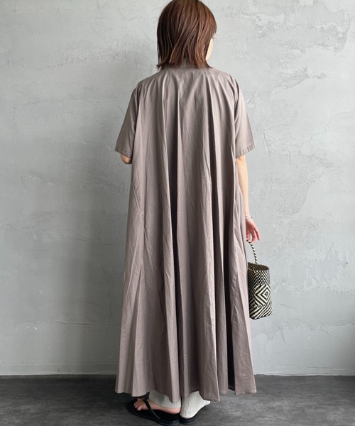 mizuiroind（ミズイロインド）の「[mizuiro ind/ミズイロインド] ハーフスリーブ フレア シャツワンピース（ワンピース・レディース・グレイッシュベージュ/ブラック・F）」の17枚目の写真