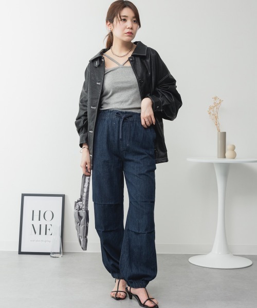 RCD(アールシーディー)の「リラックスワイドパラシュートパンツ(デニムパンツ・レディース・ワンウォッシュ/ライトブルー/ネイビー・L/LL/3L/4L/M)」の22枚目の写真