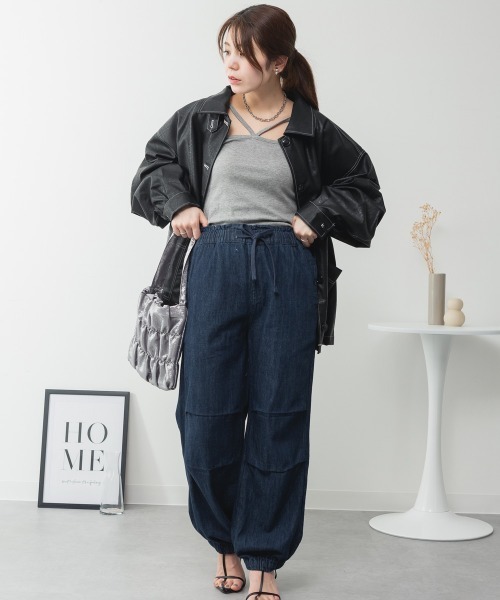 RCD(アールシーディー)の「リラックスワイドパラシュートパンツ(デニムパンツ・レディース・ワンウォッシュ/ライトブルー/ネイビー・L/LL/3L/4L/M)」の15枚目の写真