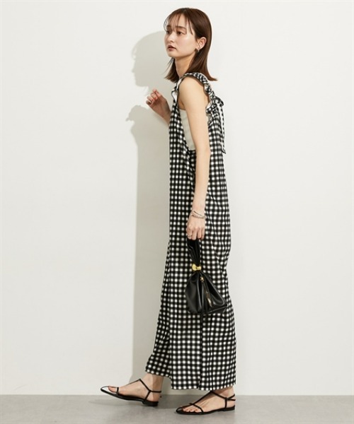 nissen（ニッセン）の「【UV・接触冷感・吸汗速乾】総柄サロペットパンツ（サロペット/オーバーオール・レディース・ブラック系2/ブラック系1・L/M）」の5枚目の写真