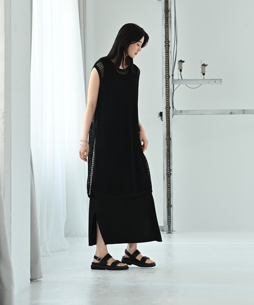 STYLE DELI(スタイルデリ)の「【BLK001】スリット入りメッシュニットワンピース(ワンピース・レディース・グレー/ブラック・FREE)」の8枚目の写真