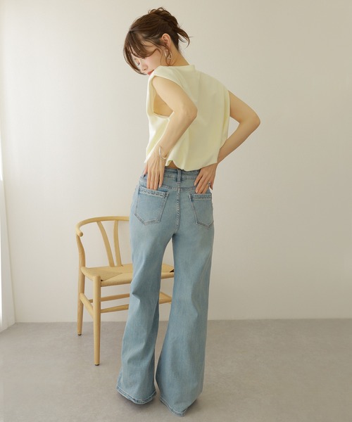 LAULEN（ローレン）の「stitch deign semi flare denim /ウォッシュ加工セミフレアデニムパンツ（デニムパンツ・レディース・ブルー・S/XS/M）」の6枚目の写真