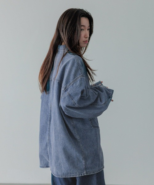 LOWRYS FARM（ローリーズファーム）の「【LFM(U)】デニムオーバーシャツ　571340（シャツ/ブラウス・メンズ・ブルー/ブラック・MEDIUM/LARGE）」の7枚目の写真