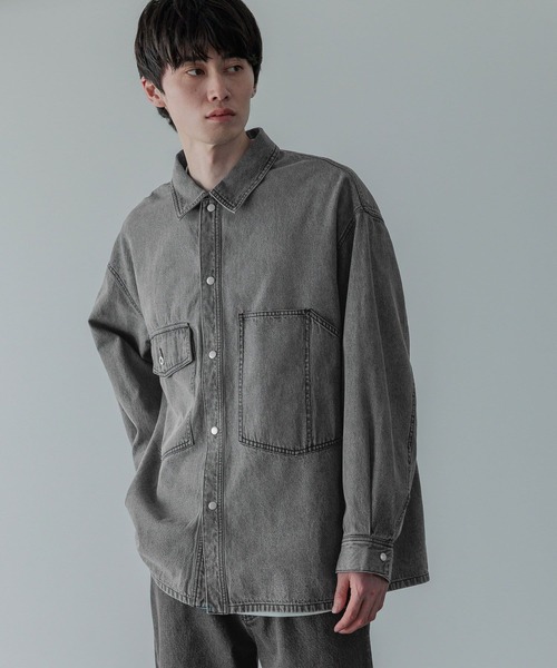 LOWRYS FARM（ローリーズファーム）の「【LFM(U)】デニムオーバーシャツ　571340（シャツ/ブラウス・メンズ・ブルー/ブラック・MEDIUM/LARGE）」の11枚目の写真