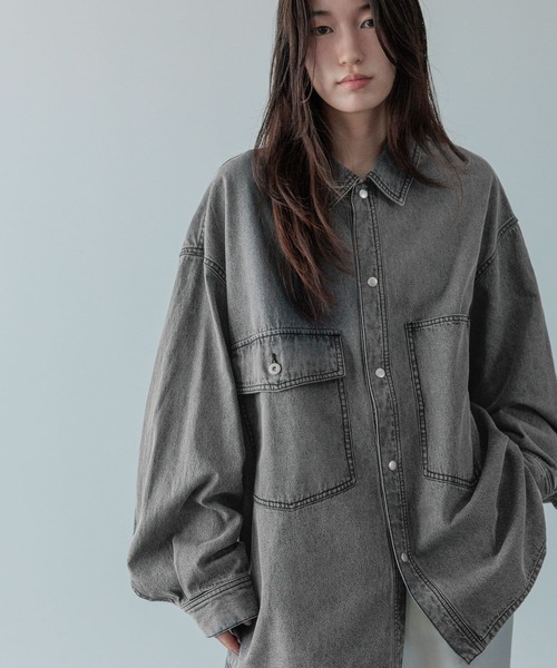 LOWRYS FARM（ローリーズファーム）の「【LFM(U)】デニムオーバーシャツ　571340（シャツ/ブラウス・メンズ・ブルー/ブラック・MEDIUM/LARGE）」の19枚目の写真