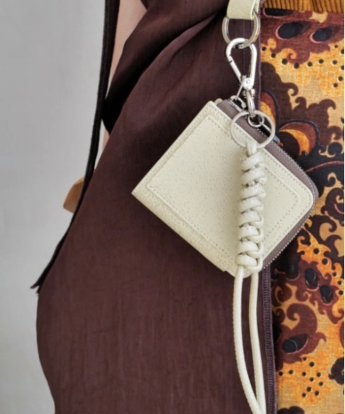 ITTI（イッチ）の「ITTI/イッチ/CRISTY SNAKE KNOT CHARM / CRACK /ITTI-GOODS-063-CR（その他小物・メンズ・アイボリー/ブラック・F）」の7枚目の写真