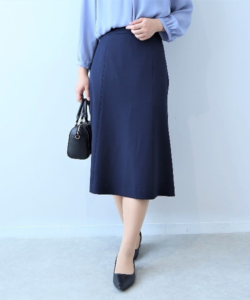 fleur by mint breeze(フルールバイミントブリーズ)の「【イージーケア】【L~5L 大きいサイズ】コンパクトツイルストレッチソフトAラインスカート(スカート・レディース・ネイビー/ブラウン・LL/3L/4L/5L/L)」の2枚目の写真