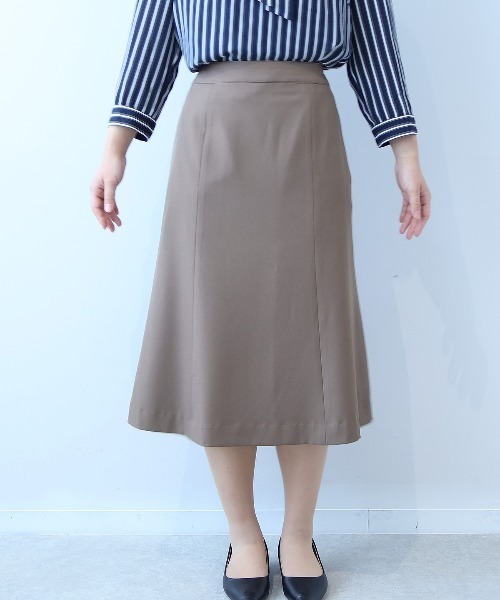 fleur by mint breeze(フルールバイミントブリーズ)の「【イージーケア】【L~5L 大きいサイズ】コンパクトツイルストレッチソフトAラインスカート(スカート・レディース・ネイビー/ブラウン・LL/3L/4L/5L/L)」の8枚目の写真