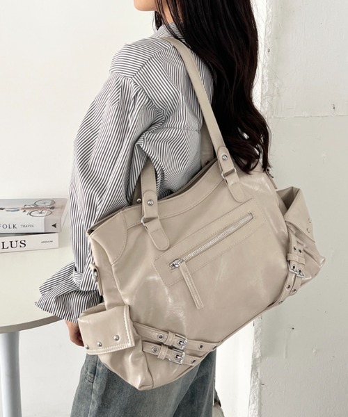 CLEA（クレア）の「【A4サイズ対応】ヴィンテージライクボストンバッグ（ボストンバッグ・レディース・ベージュ/ワインレッド/アイボリー/ブラック・FREE）」の22枚目の写真