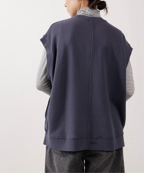 emesuelee(エメスーリー)の「スウェットベスト コットン生地ベスト(Tシャツ/カットソー・レディース・ベージュ/ブラック/ネイビー/グレー・フリー)」の11枚目の写真