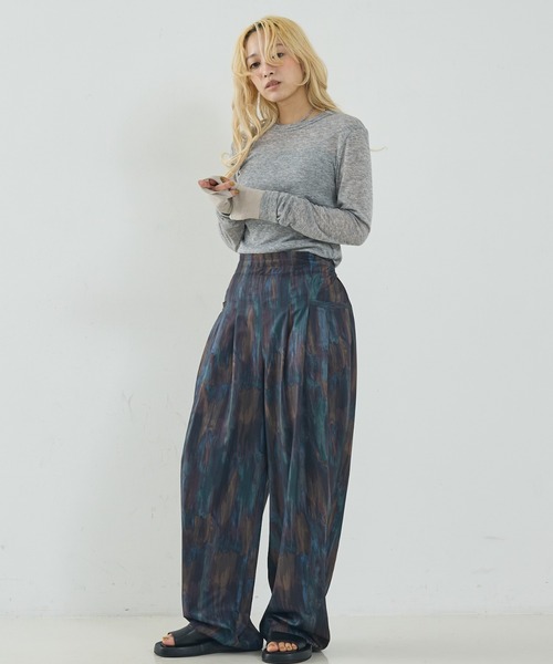 NOMINE(ノミネ)の「ダブルスリーブ シアー ロンT(Tシャツ/カットソー・レディース・アイボリー/ブラック/ライトグレー/キャメル/チャコールグレー・フリー)」の10枚目の写真