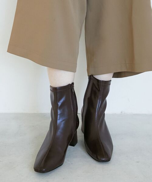 le.coeur blanc（ルクールブラン）の「スクエアトゥ裏起毛ストレッチブーツ（ブーツ・レディース・キャメル/ブラウン/ブラック・36/37/38/39）」の9枚目の写真