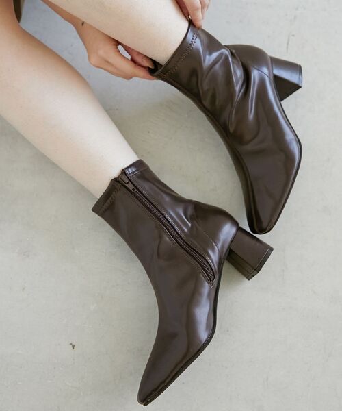 le.coeur blanc（ルクールブラン）の「スクエアトゥ裏起毛ストレッチブーツ（ブーツ・レディース・キャメル/ブラウン/ブラック・36/37/38/39）」の12枚目の写真