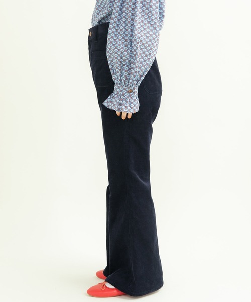 CHILD WOMAN（チャイルドウーマン）の「14Wコーデュロイ フレアパンツ（その他パンツ・レディース・ブラウン/ネイビー・36/38）」の16枚目の写真