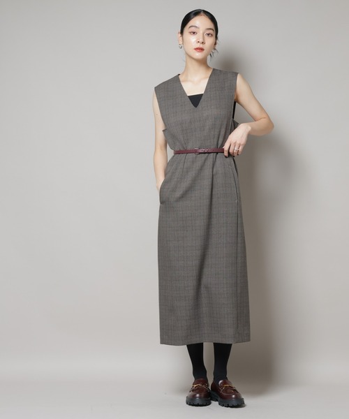 NANO universe（ナノユニバース）の「ストレッチサージチェックVネック