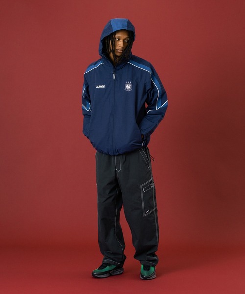 HOODED TRACK JACKET（ナイロンジャケット）｜XLARGE