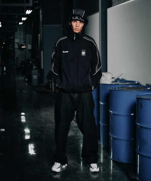 HOODED TRACK JACKET（ナイロンジャケット）｜XLARGE（エクストラ