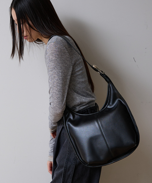 NOMINE（ノミネ）の「【AT CREATION】ヴォルガバックル ショルダーバッグ（ショルダーバッグ・レディース・ブラック/アイボリー・フリー）」の8枚目の写真