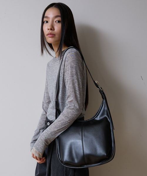 NOMINE（ノミネ）の「【AT CREATION】ヴォルガバックル ショルダーバッグ（ショルダーバッグ・レディース・ブラック/アイボリー・フリー）」の9枚目の写真