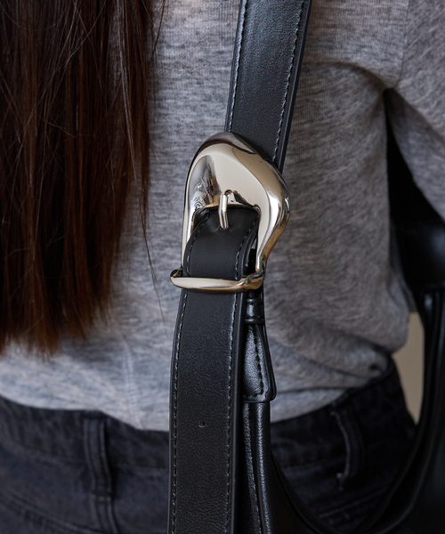 NOMINE（ノミネ）の「【AT CREATION】ヴォルガバックル ショルダーバッグ（ショルダーバッグ・レディース・ブラック/アイボリー・フリー）」の12枚目の写真