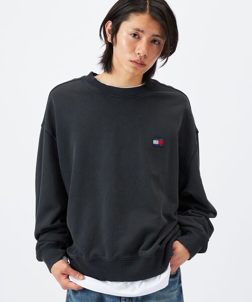 tommy jeans（トミー ジーンズ）の「90Sニュークラッシッククルーネックスウェットシャツ（スウェット・メンズ・スカイブルー/グレー/アイボリー・LARGE/MEDIUM/X-LARGE/SMALL）」の2枚目の写真