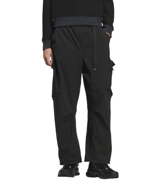 adidas(アディダス)の「アディダス adidas シティエスケープ ルーズフィット フルレングス ストレッチヘム カーゴパンツ(カーゴパンツ・メンズ・カーキ/ブラック・S/M/L/LL/3L)」の2枚目の写真