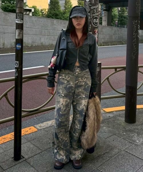 aclent アクレント　カモフラルーズタックJ/Wデニムパンツ ACLENT（アクレント）の「カモフラルーズタックJ/Wパンツ（その他
