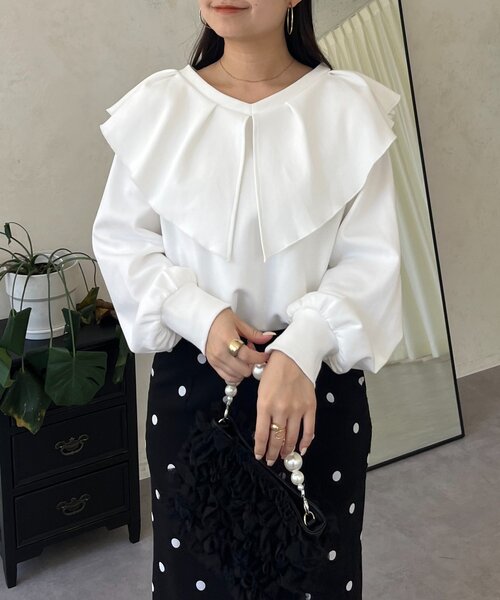 prose verse（プロズヴェール）の「ビッグフリルカラースウェット（スウェット・レディース・オフホワイト/グレー/ブラック・MEDIUM/LARGE）」の8枚目の写真