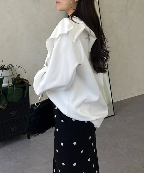 prose verse（プロズヴェール）の「ビッグフリルカラースウェット（スウェット・レディース・オフホワイト/グレー/ブラック・MEDIUM/LARGE）」の11枚目の写真