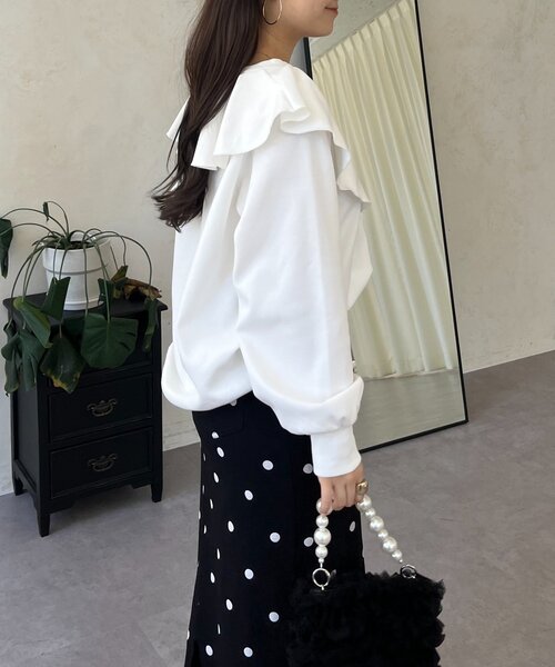 prose verse（プロズヴェール）の「ビッグフリルカラースウェット（スウェット・レディース・オフホワイト/グレー/ブラック・MEDIUM/LARGE）」の14枚目の写真