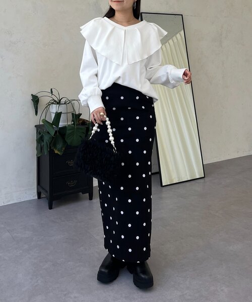 prose verse（プロズヴェール）の「ビッグフリルカラースウェット（スウェット・レディース・オフホワイト/グレー/ブラック・MEDIUM/LARGE）」の18枚目の写真